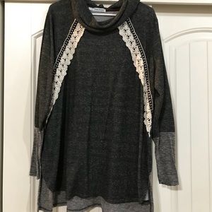 Pullover sweater with lace detail